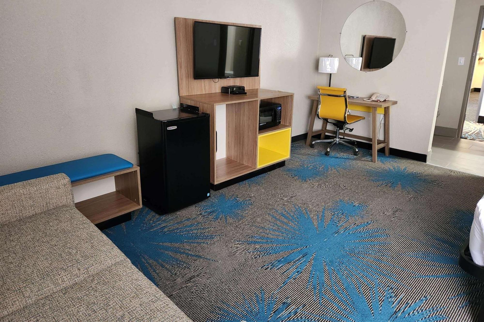 Days Inn By Wyndham Davenport Zewnętrze zdjęcie